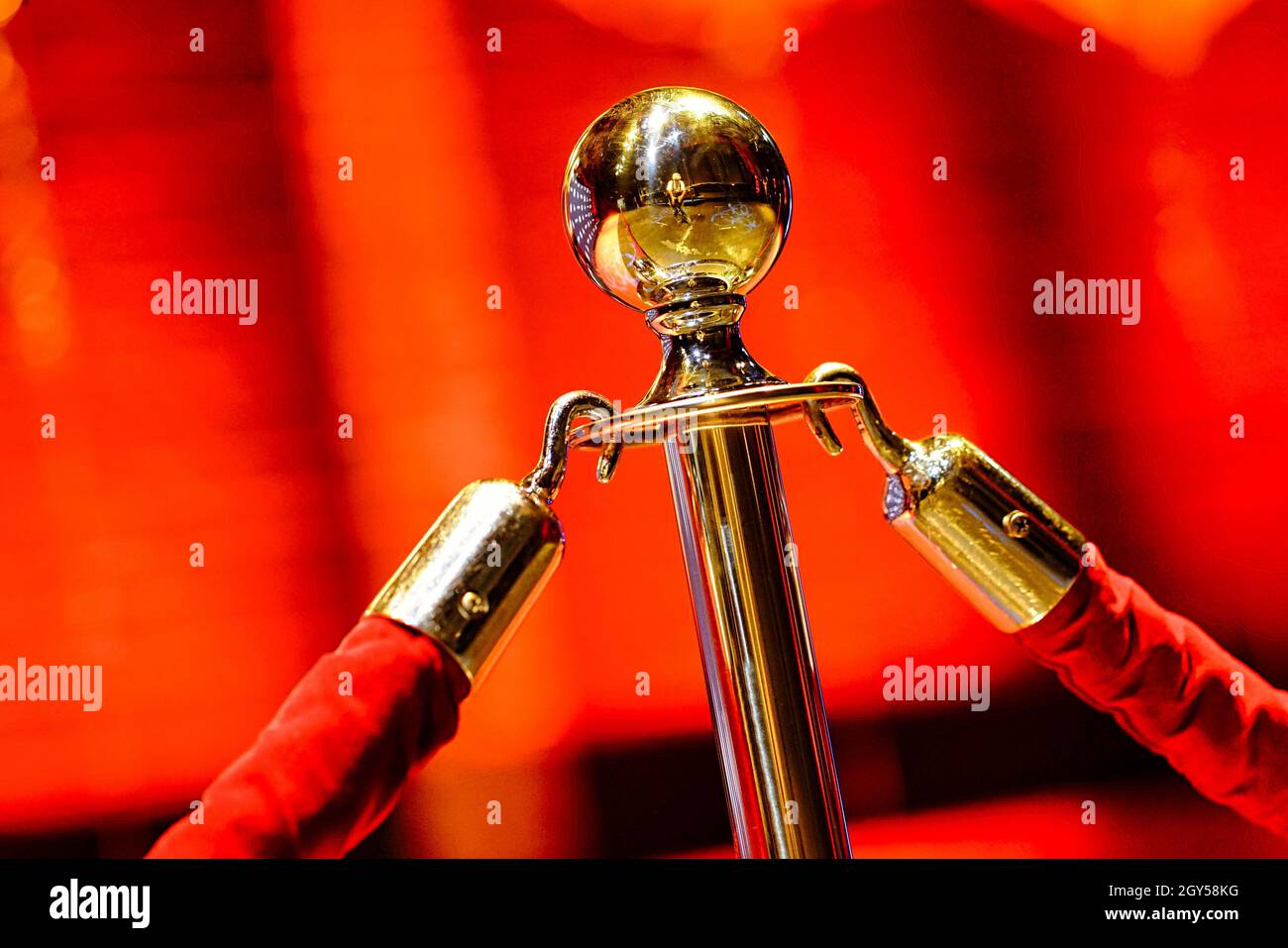 Montreal,Quebec,Canada,October 6 2021.Close-up of a red velvet rope.Mario Beauregard/Alamy News Stock Photo