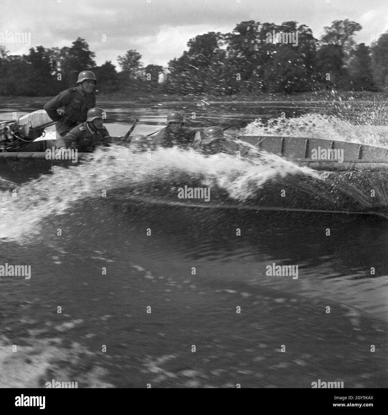 1940s boat hi-res stock photography and images - Page 4 - Alamy