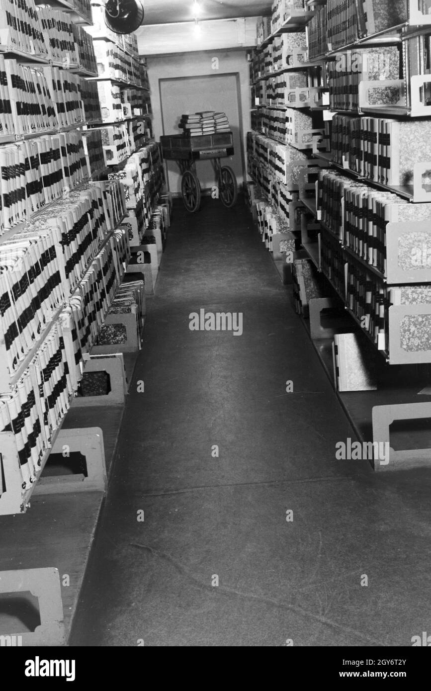 Alphabetische ordnung hi-res stock photography and images - Alamy
