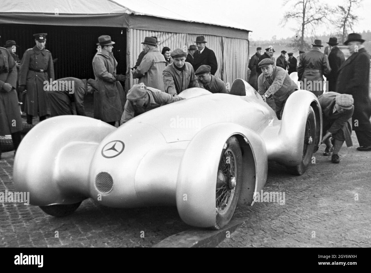 Wunderbar Mercedes W125 Rekordwagen Ebenbild