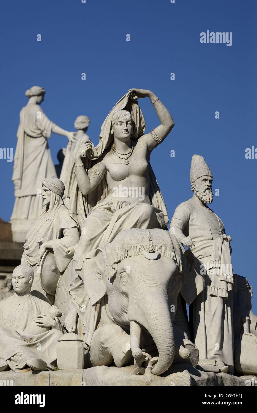 London, England, UK. Albert Memorial (1872: George Gilbert Scott) in Kensington Gardens. Alegorical statue representing Asia Stock Photo