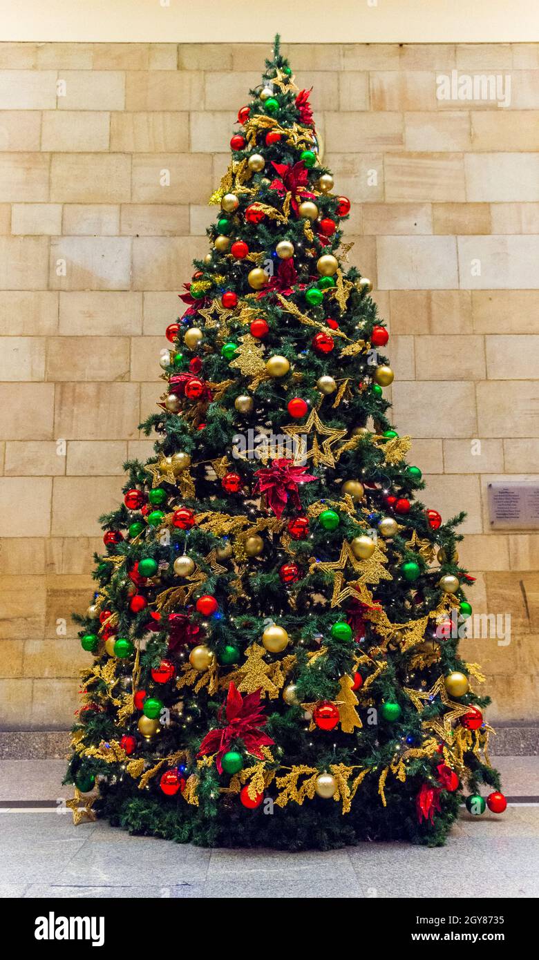 Polish Christmas Tree in Warschau Stock Photo Alamy
