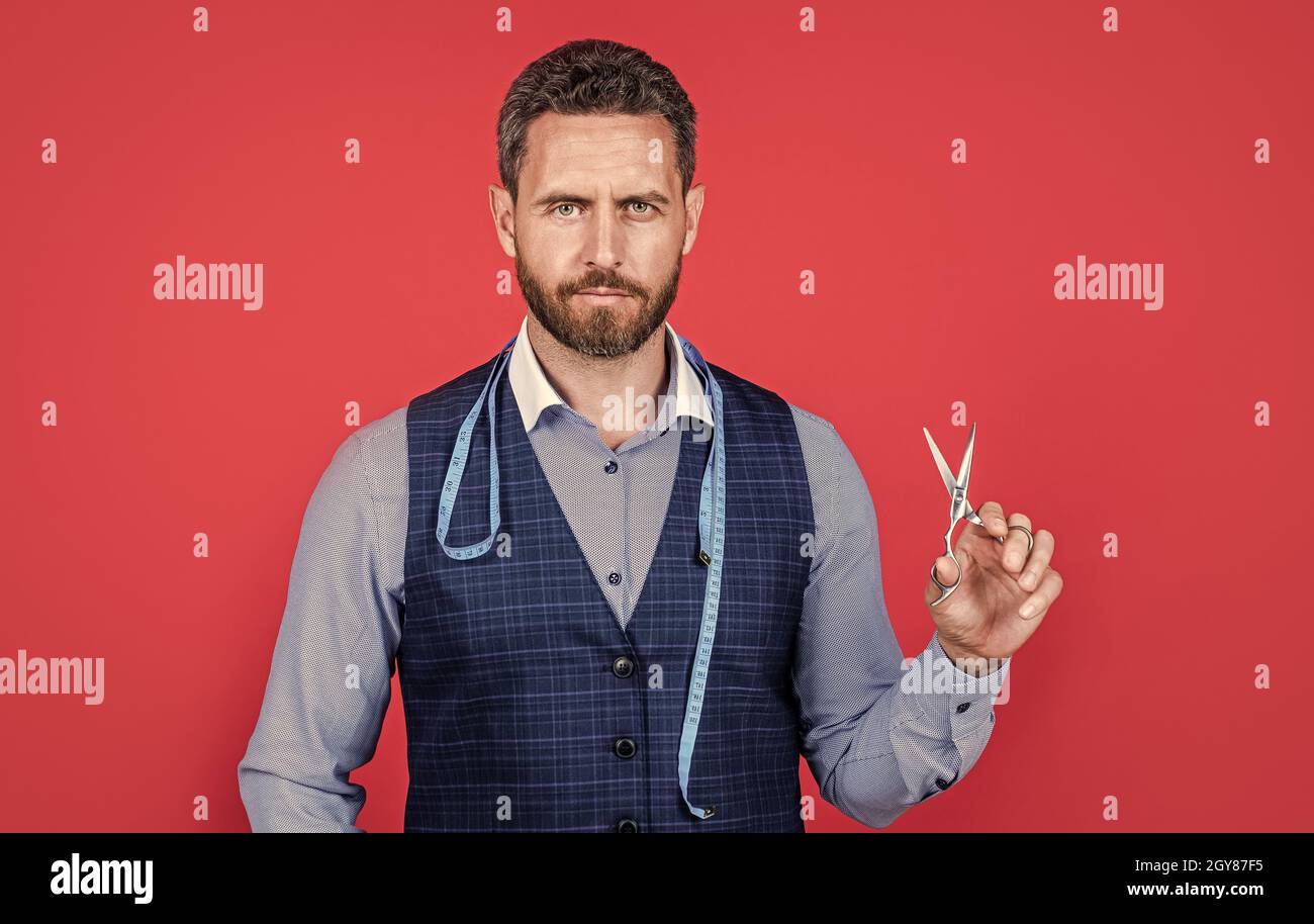 Tailor makes man measure hi-res stock photography and images - Alamy