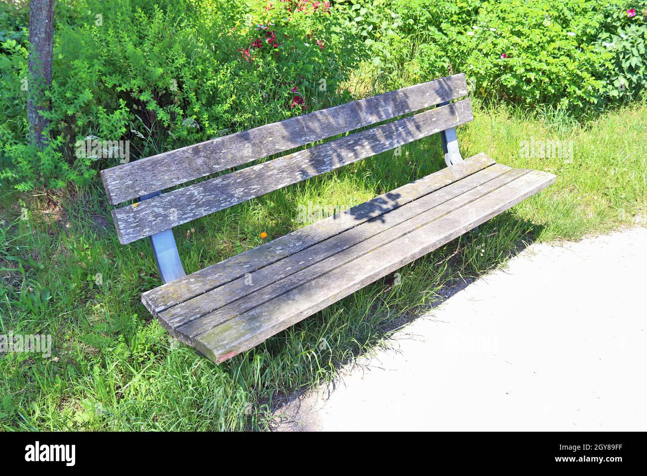 A public empty bench found in northern Europe Stock Photo - Alamy