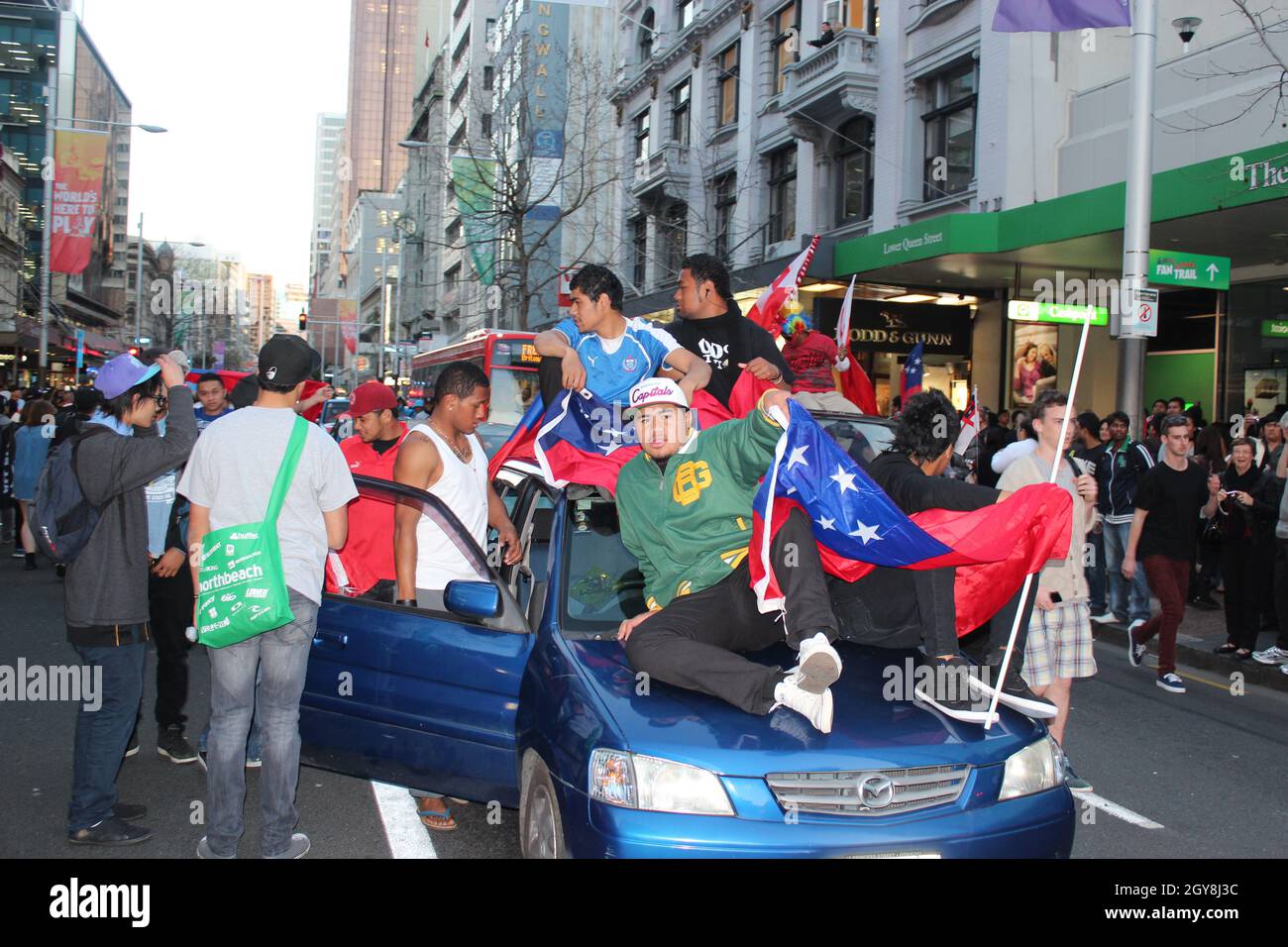 Nz rugby flag hi-res stock photography and images - Alamy