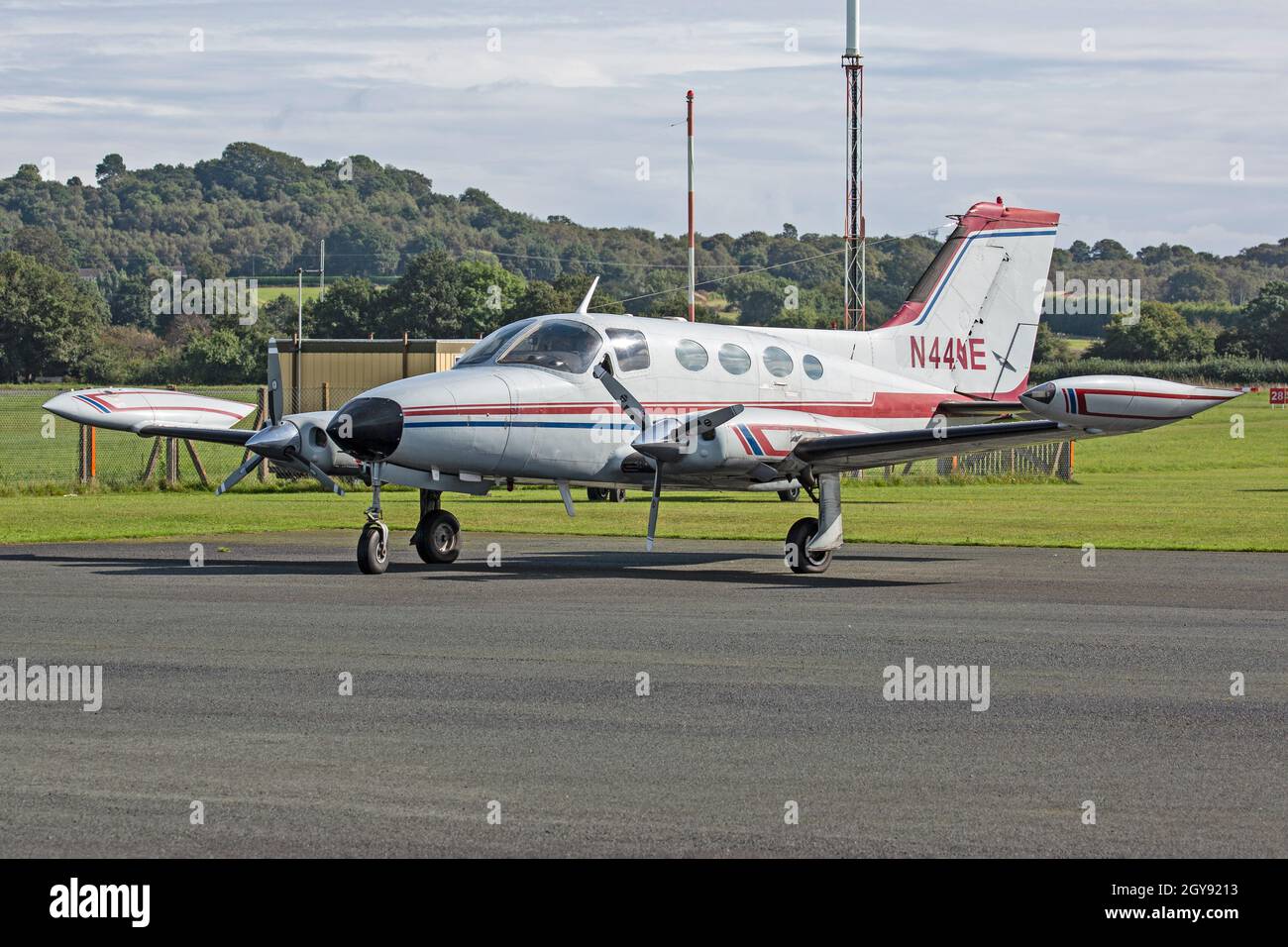 A Cessna 414 Twin Engines Turboprop Commuter plane, N44NE, at Halfpenny Green Wolverhampton Airport, England. Stock Photo
