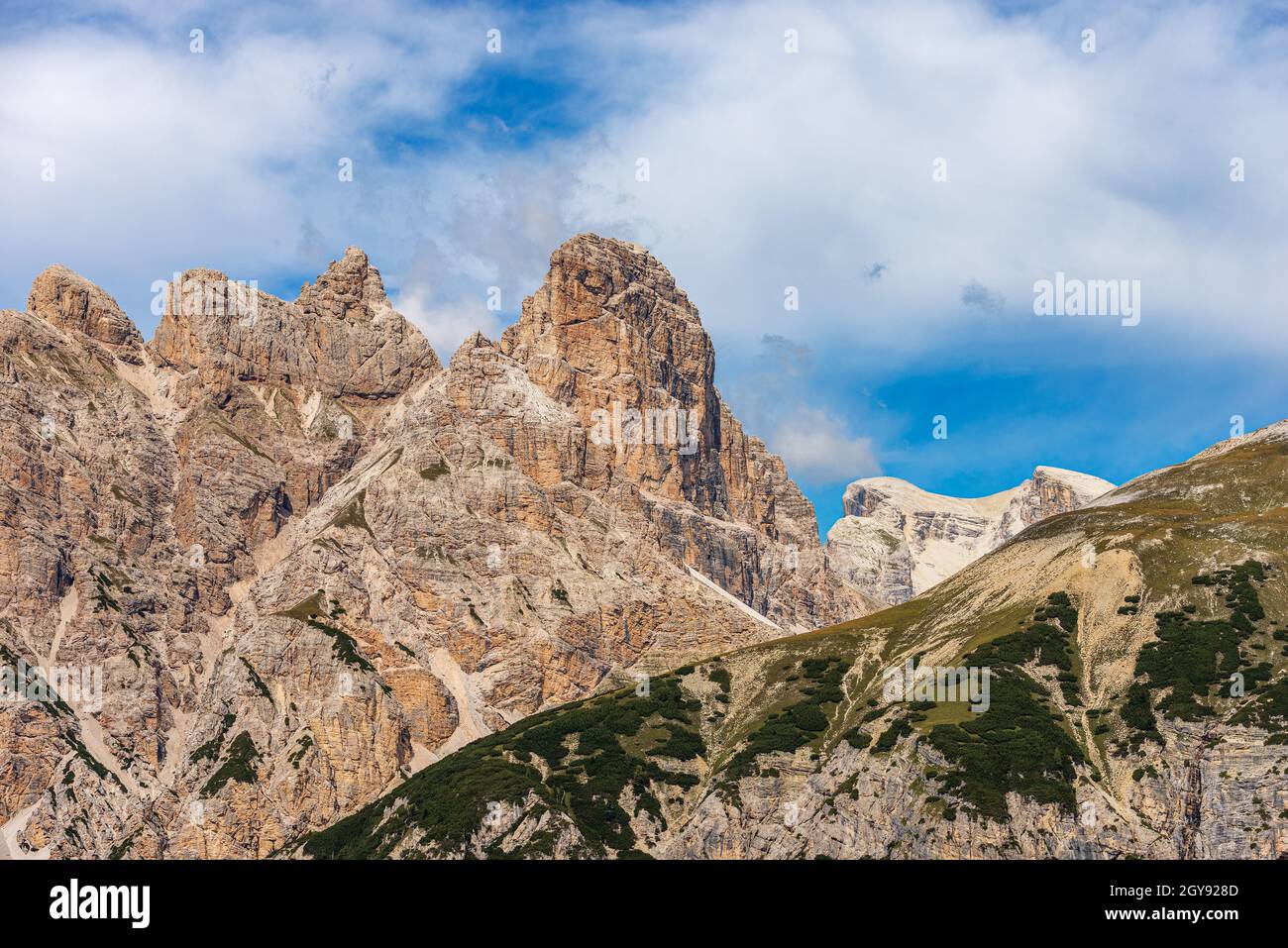 Mountain peaks of Sesto Dolomites near Tre Cime di Lavaredo, Monte Rudo or Rautkofel, Croda dei Rondoi or Schwalbenkofel and Cima Piatta Alta. Italy. Stock Photo