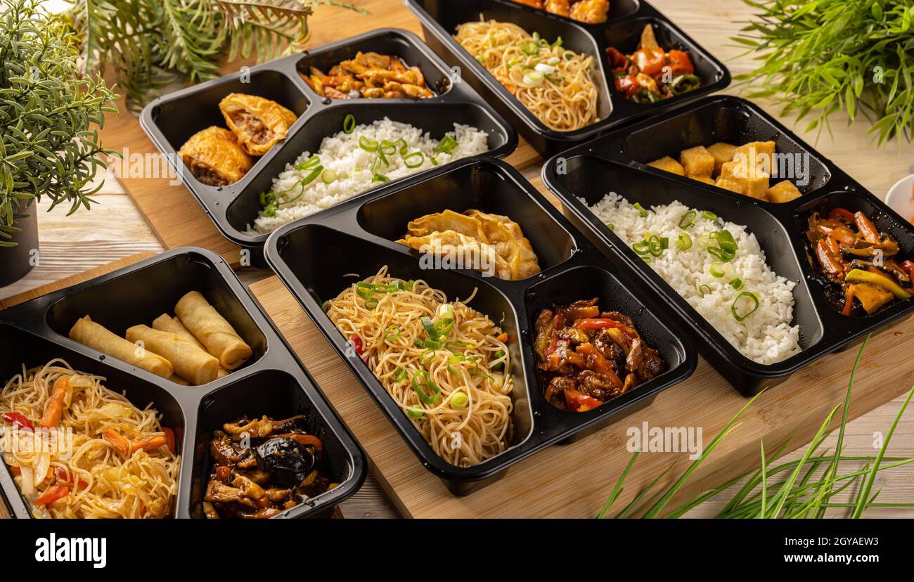 Takeout containers hi-res stock photography and images - Alamy