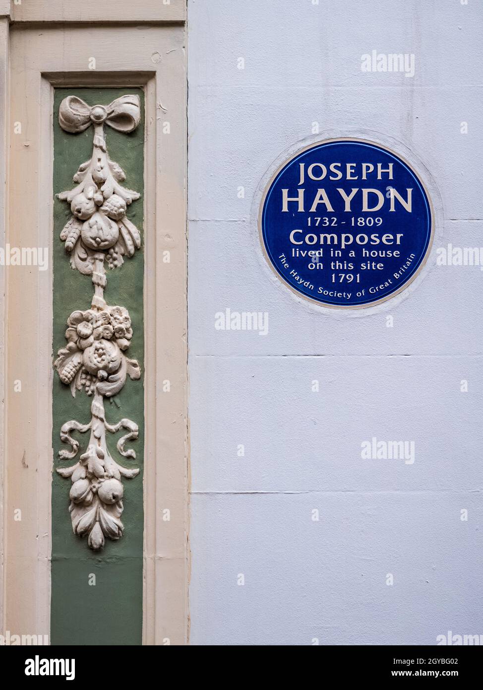 Joseph Haydn Blue Plaque London - Joseph Haydn 1732 -1809 Composer Lived in a house on this site 1791 - by the Haydn Society of Great Britain Stock Photo