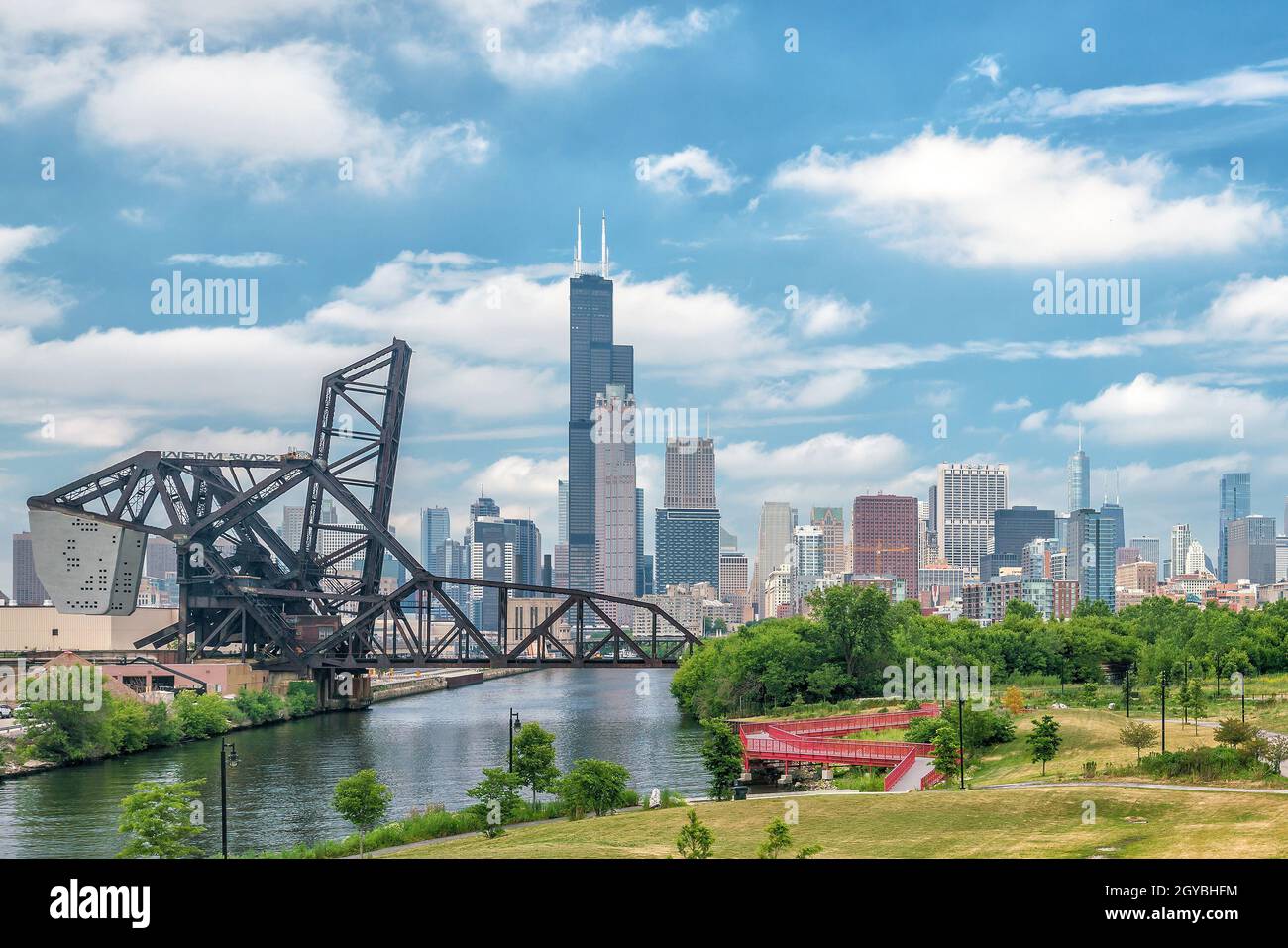 The Chicago River and downtown Chicago skyline USA Stock Photo - Alamy