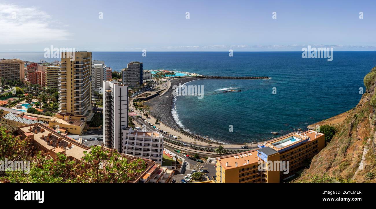 PUERTO DE LA CRUZ, CANARY ISLANDS, SPAIN - JULY 02, 2021: Panoramic view of the city from a height of observation deck: Mirador La Paz. Stock Photo