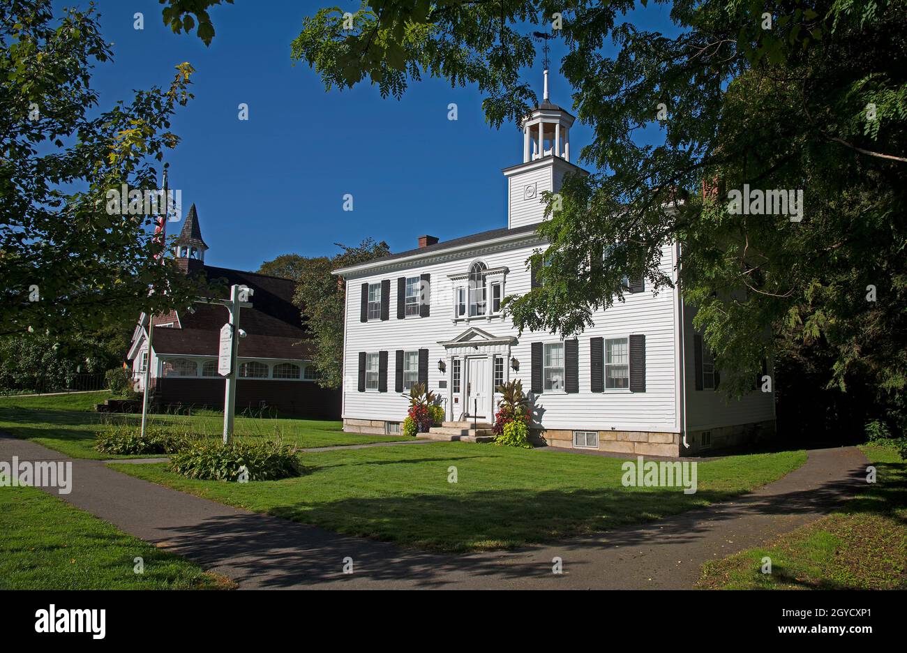 Lenox Academy, 1803 - Now the Lenox Historical Society - Historic Lenox, Massachusetts, USA Stock Photo