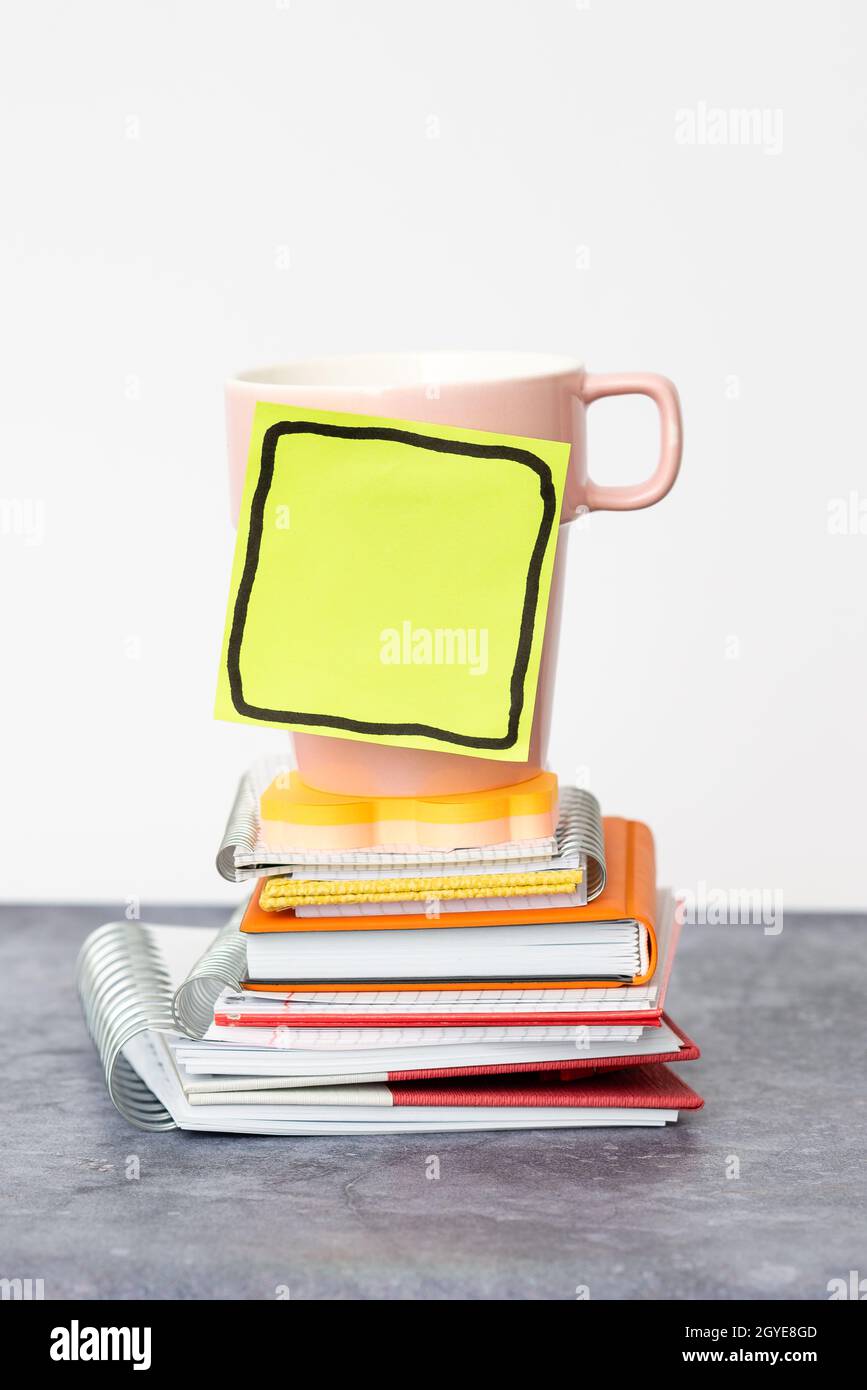 Sorting objects classroom hires stock photography and images Alamy