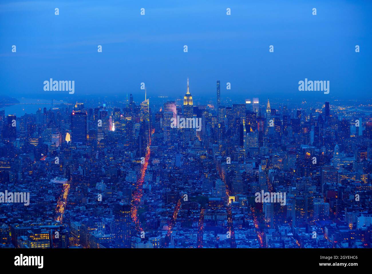 New York City Manhattan midtown skyline at night Stock Photo - Alamy