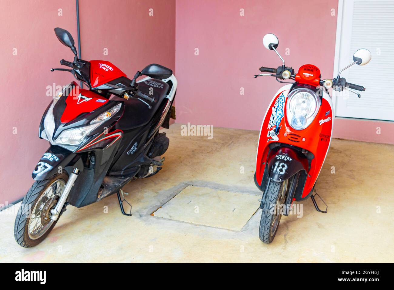 Surat Thani Thailand 26. Mai 2018 How much does it cost to rent scooters  mopeds motorbikes and motorcycles on Koh Samui in Thailand Stock Photo -  Alamy