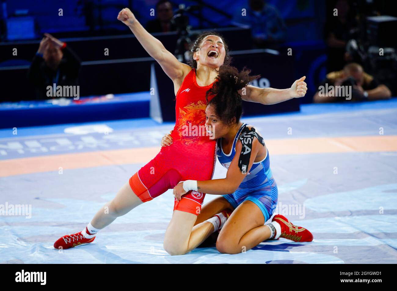 Wrestling women hi-res stock photography and images - Page 7 - Alamy