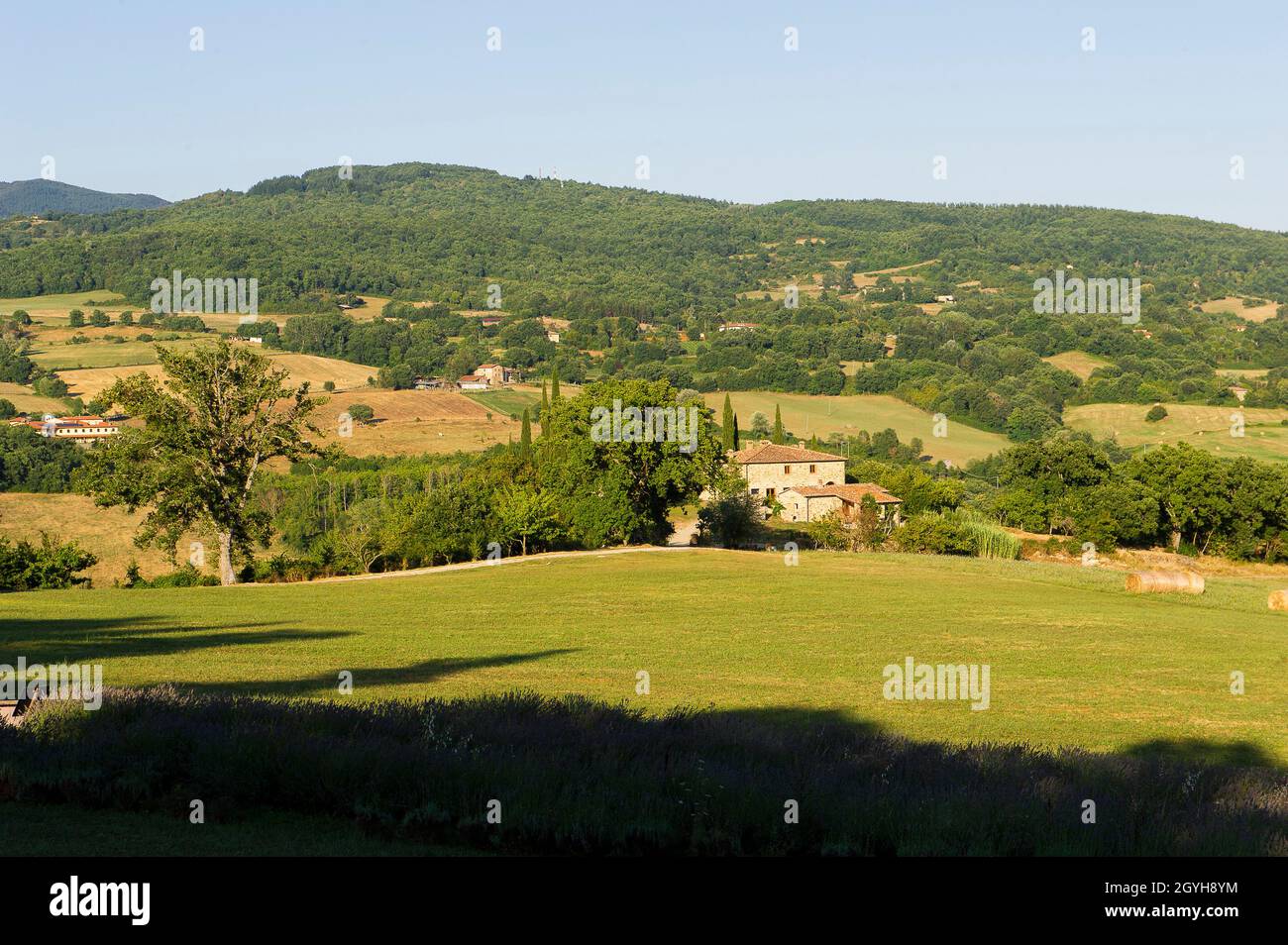Europe, Italy, Tuscany, Arezzo. Pratovecchio, Casentino, Castle