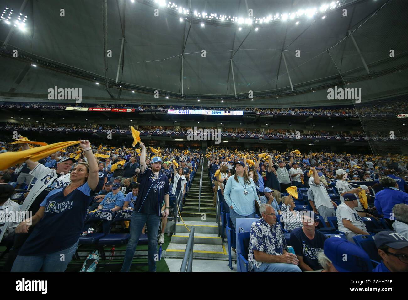 Rally towels hi-res stock photography and images - Alamy