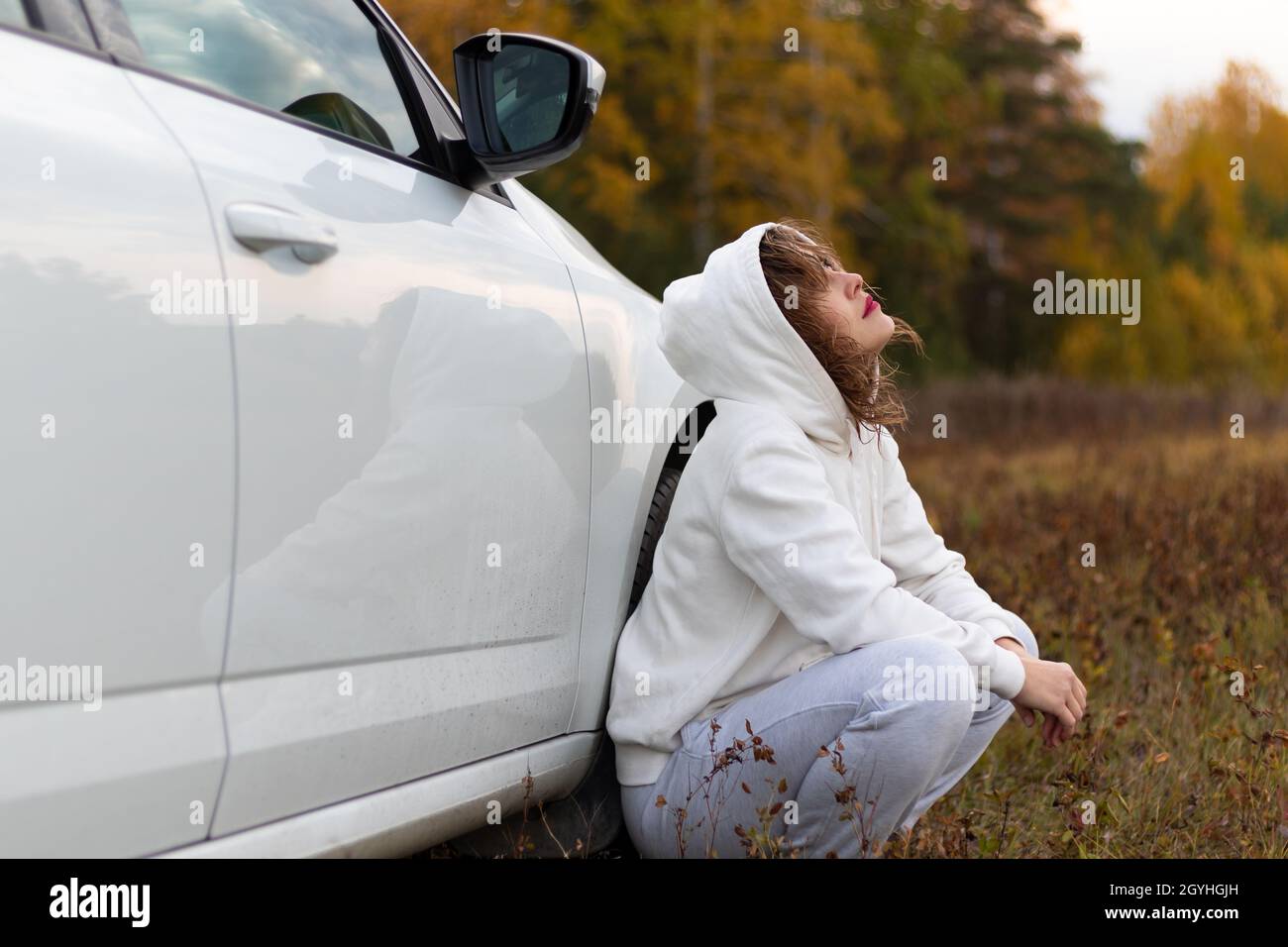 Woman in sweatpants hi-res stock photography and images - Alamy