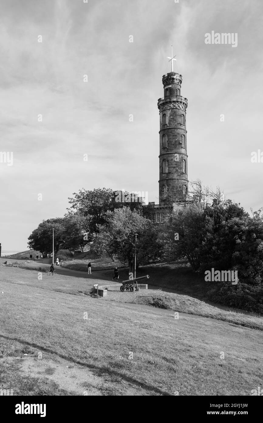Edinburgh city centre Stock Photo - Alamy