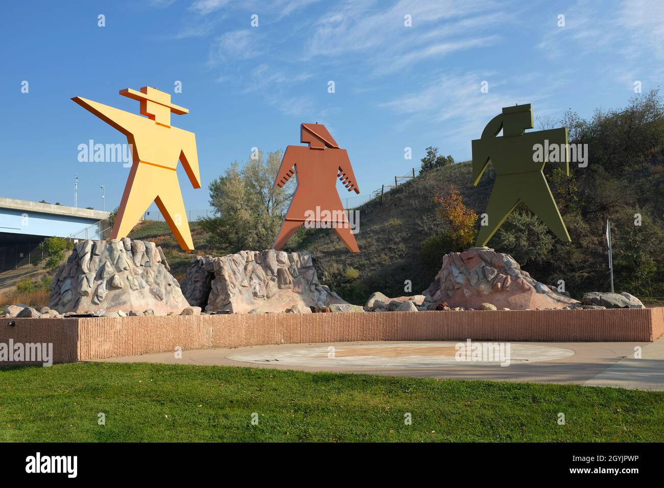 BISMARCK, NORTH DAKOTA - 3 OCT 2021: Lewis and Clark Sculpture in Keelboat Park, adjacent to the Missouri River and part of the Missouri Valley Legacy Stock Photo