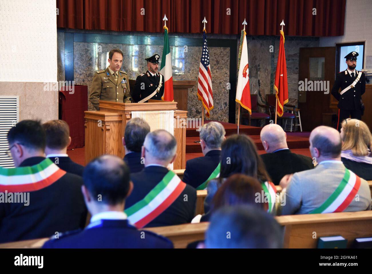 Italian Army Col. Umberto D’Andria, outgoing Deputy Chief of Staff of United States Army Africa and Senior Italian Officer, delivers his remarks during the Italian Base designation of responsibility ceremony at Caserma C. Ederle in Vicenza, Italy, January 16, 2020. (U.S. Army Photos by Paolo Bovo) Stock Photo