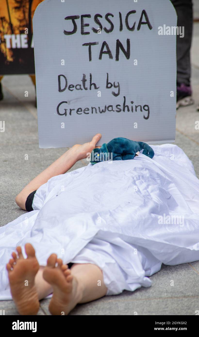 London, England, UK. 8th Oct, 2021. Environmental protestors from Extinction Rebellion hold a Die-In outside Black Rock in protest at their continuing investment in fossil fuels. Black Rock reportedly fund companies that are engaged in deforestation and human rights abuses alongside the extraction of oil, gas and coal Credit: Denise Laura Baker/Alamy Live News Stock Photo