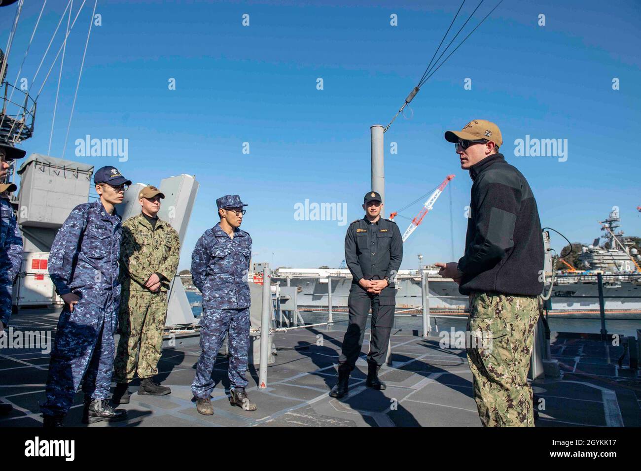 200121-N-JL568-1220 YOKOSUKA, Japan (Jan 21, 2020) Fire Controlman 1st ...