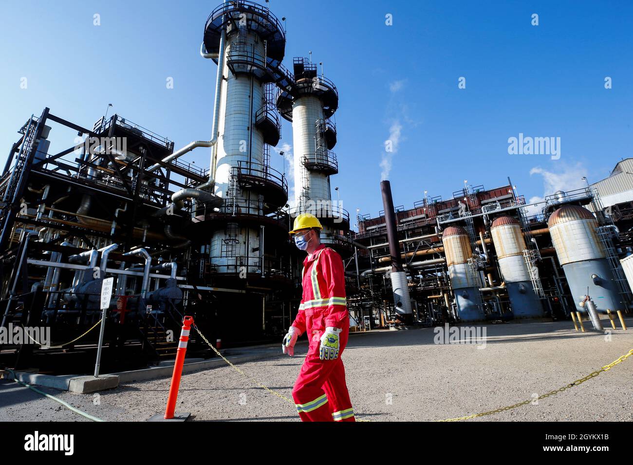 Carbon capture and storage facility hires stock photography and images