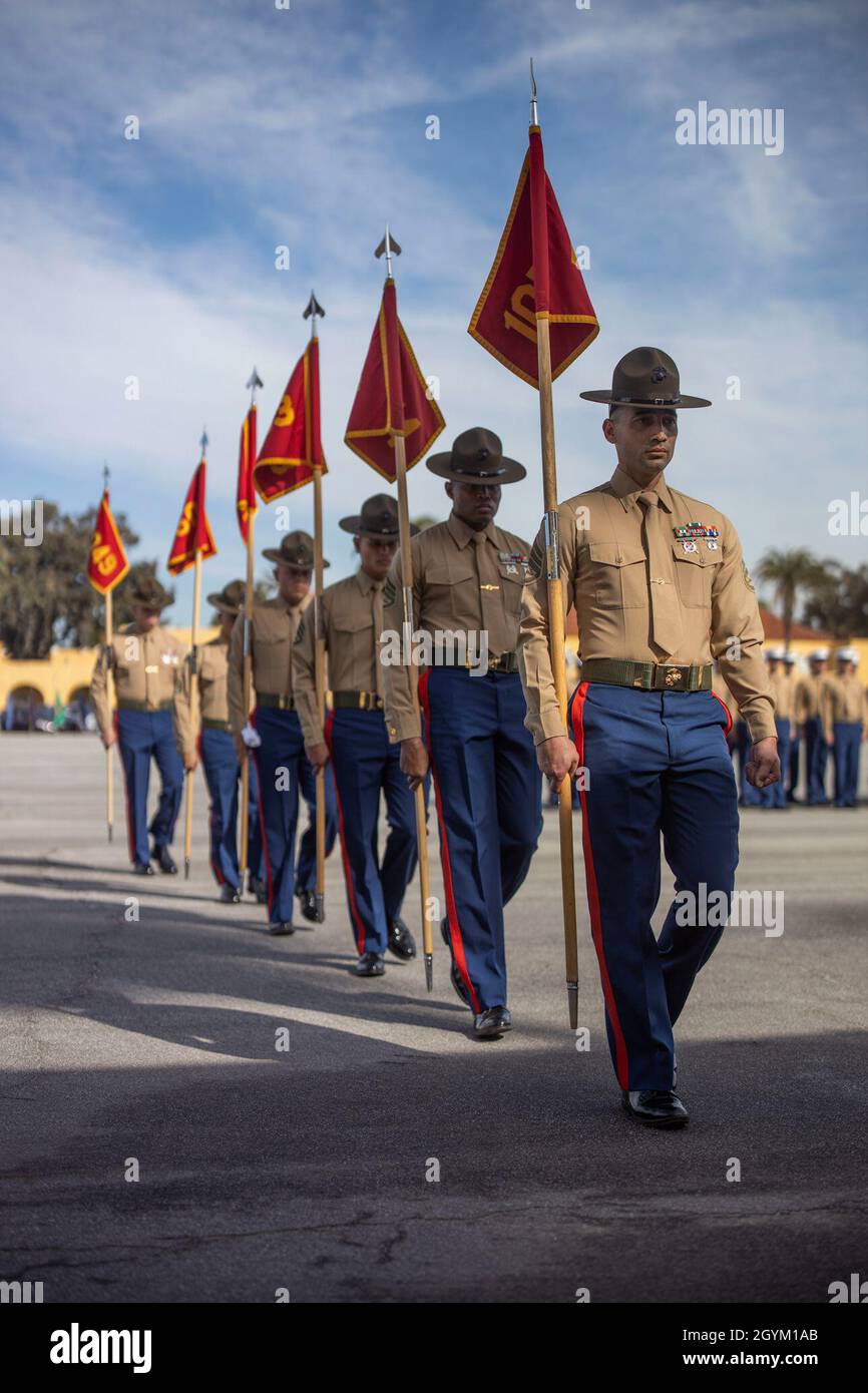drill instructor dress blues Mens Brown & Blue Leather Wingtip Dress Shoes main image 1