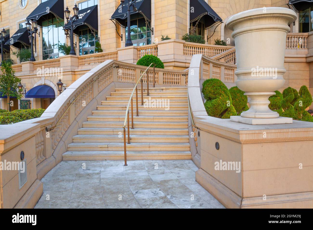 Las Vegas, NV, USA – June 8, 2021:Outdoor grand staircase at Palazzo Hotel and Casino in Las Vegas, Nevada. Stock Photo