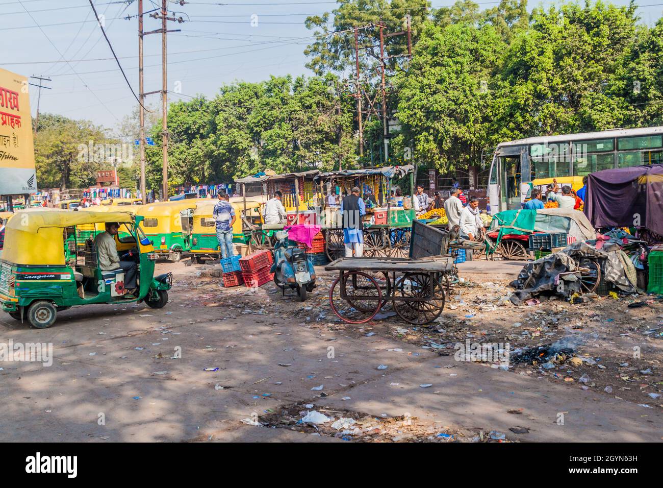 Auto rickshaw uttar pradesh india hi-res stock photography and images ...