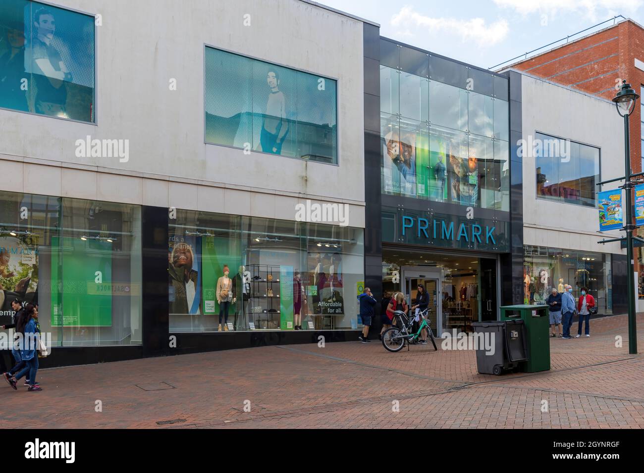 Primark bournemouth hires stock photography and images Alamy