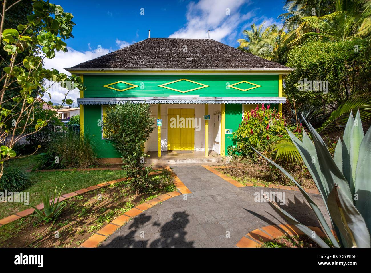 Traditionnal house of Reunion Island Stock Photo Alamy
