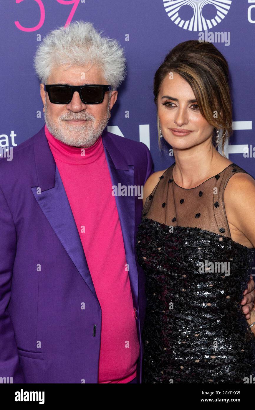New York, USA. 08th Oct, 2021. Director Pedro Almodovar and actress  Penelope Cruz wearing dress by Chanel Couture attend NYFF Closing Night  with screening of movie Parallel Mothers by Pedro Almodovar at