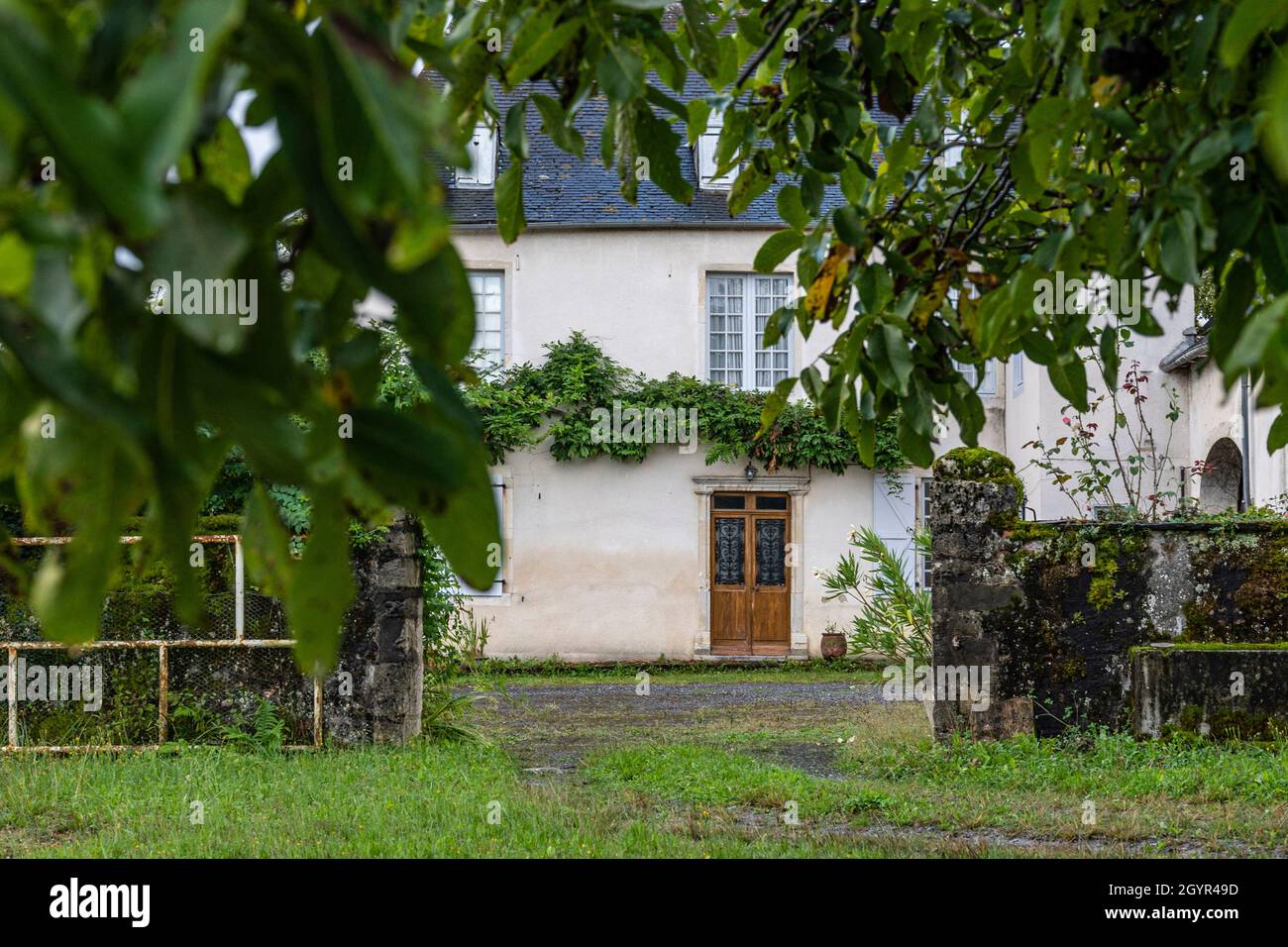A typical winemaker's home in the Jurançon's wine growing area near La Chapelle de Rousse, Béarn, France Stock Photo