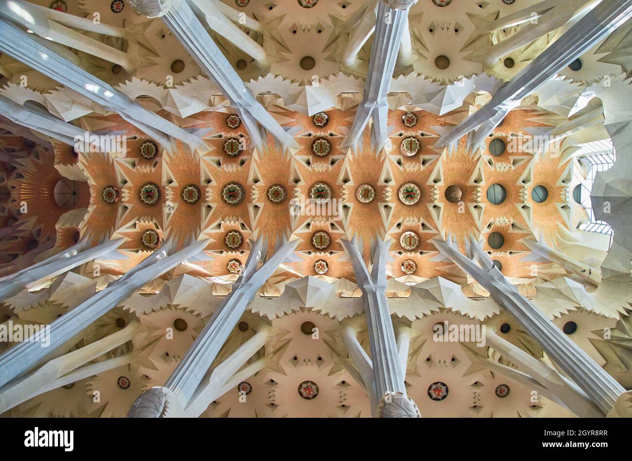 Sagrada familia ceiling hi-res stock photography and images - Alamy