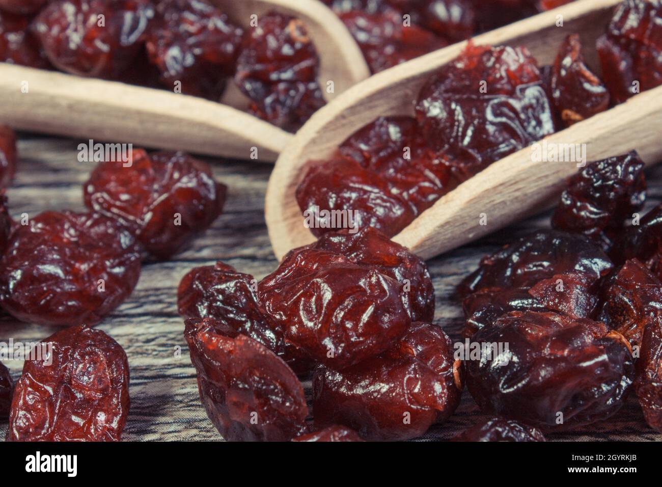 Cranberries as source vitamins and minerals. Alternative medicine