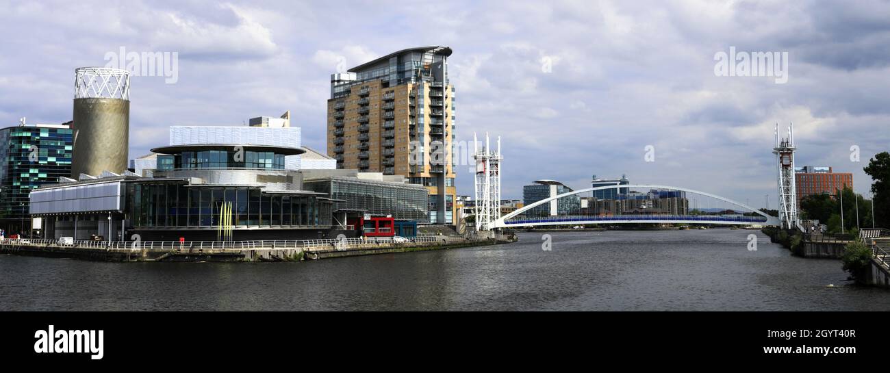The Lowry Theatre, Pier 8, Salford Quays, Manchester, Lancashire, England, UK Stock Photo