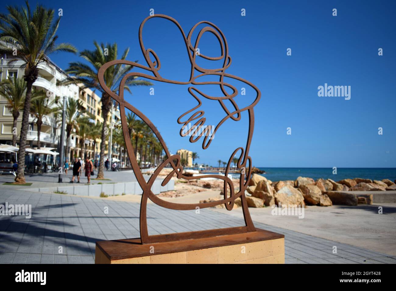 Costa Blanca, Spain. 9th Oct, 2021. Memorial in Torrevieja for people who died of Covid. weather on Costa Blanca as Spain now on the green list allows double vaccinated Brits to travel there with fewer restrictions. Credit: JOHNNY ARMSTEAD/Alamy Live News Stock Photo