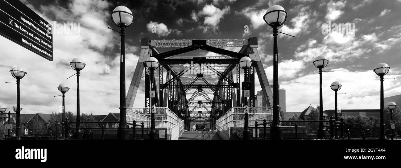 The Detroit Bridge in the Erie basin, Salford Quays, Manchester, Lancashire, England, UK Stock Photo