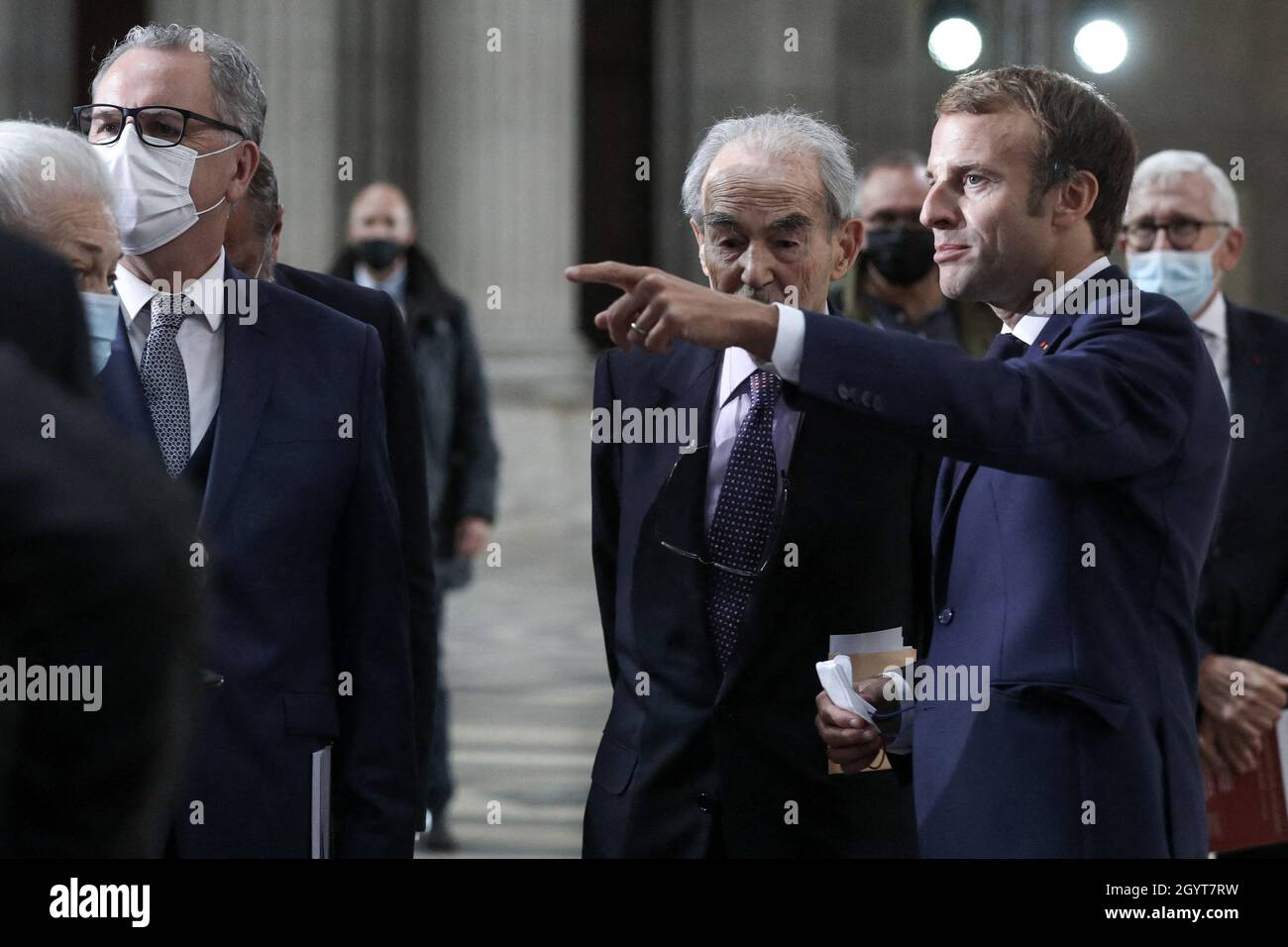 Paris France 09th Oct 21 Le President De La Republique Emmanuel Macron Et Robert Badinter Durant La Commemoration Du Quarantieme Anniversaire De L Abolition De La Peine De Mort Au Pantheon A Paris