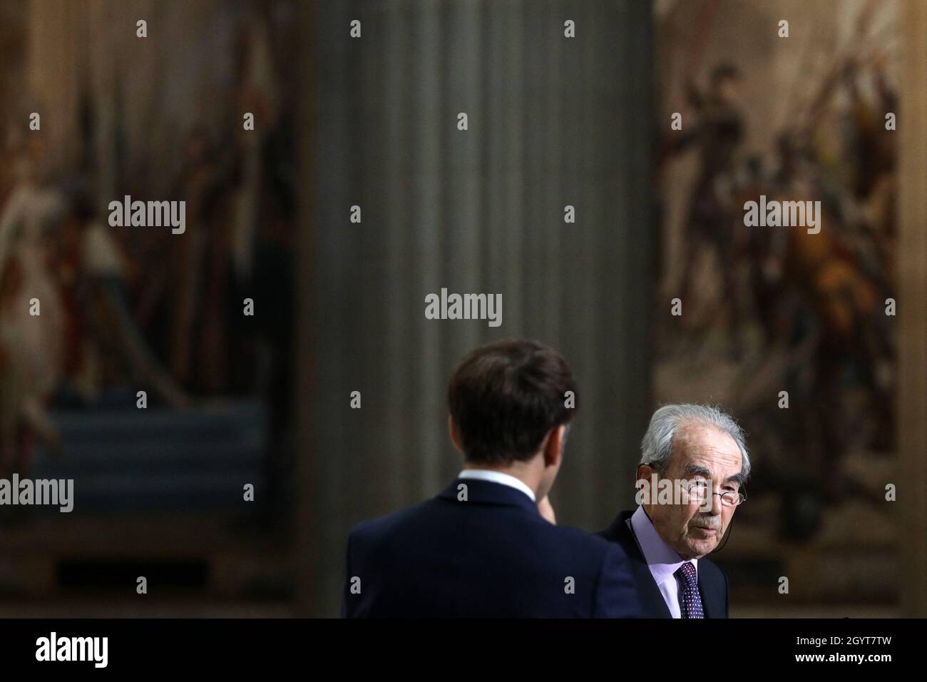 Paris France 09th Oct 21 Le President De La Republique Emmanuel Macron Et Robert Badinter Durant La Commemoration Du Quarantieme Anniversaire De L Abolition De La Peine De Mort Au Pantheon A Paris