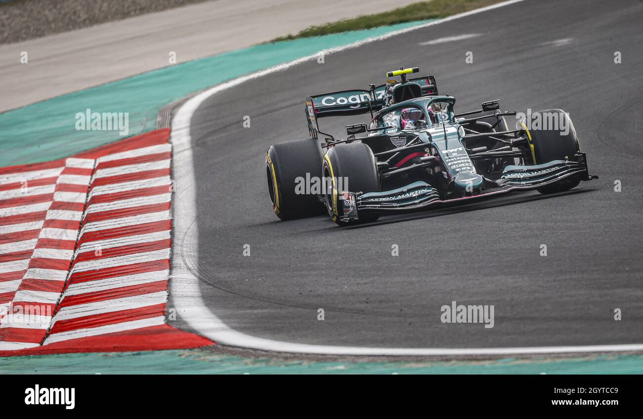 Tuzla, Turkey. 09th Oct, 2021. 05 VETTEL Sebastian (ger), Aston Martin F1 AMR21, action during the Formula 1 Rolex Turkish Grand Prix 2021, 16th round of the 2021 FIA Formula One World Championship from October 8 to 10, 2021 on the Istanbul Park, in Tuzla, Turkey - Photo: Francois Flamand/DPPI/LiveMedia Credit: Independent Photo Agency/Alamy Live News Stock Photo