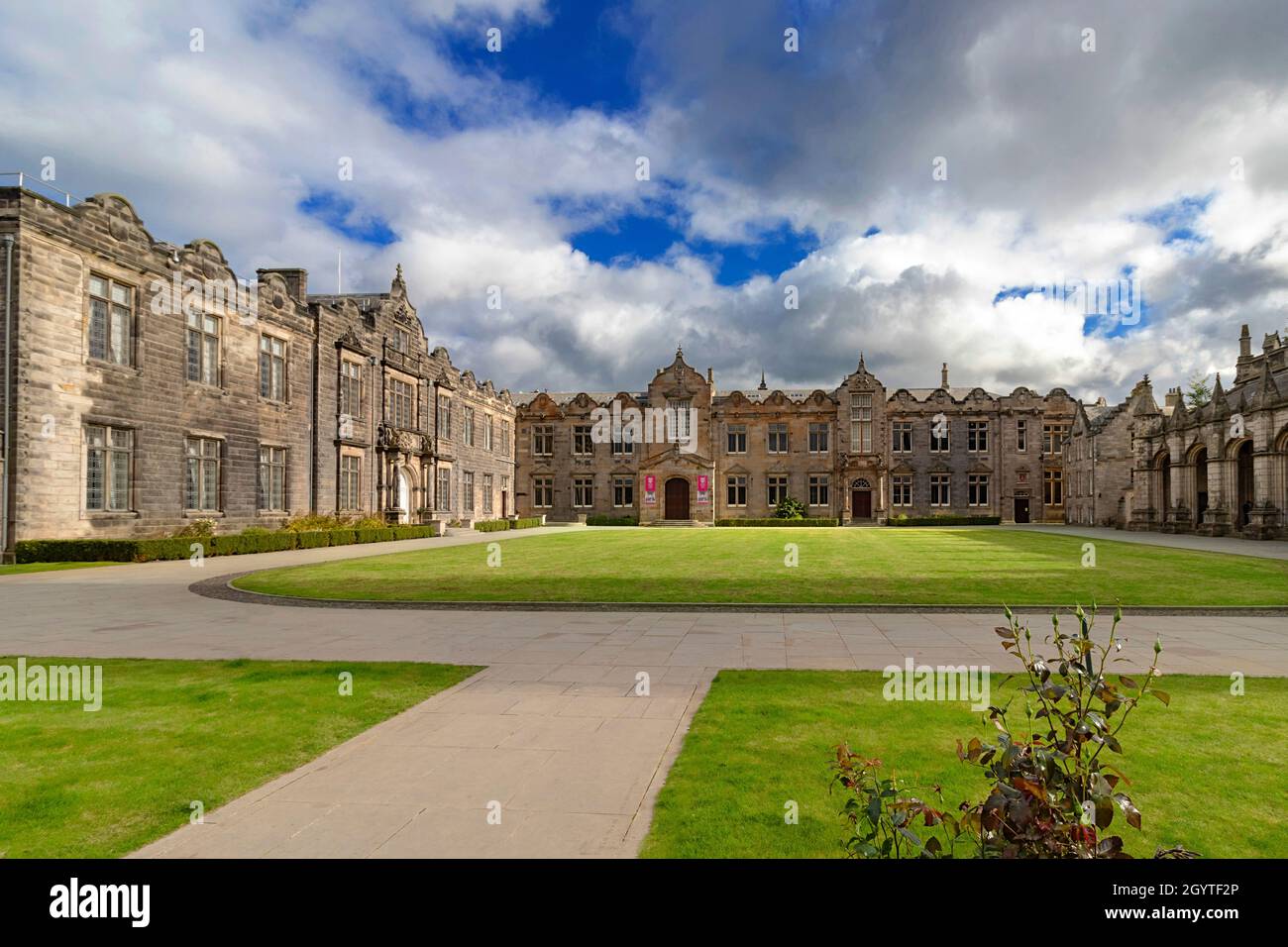 ST ANDREWS UNIVERSITY FIFE SCOTLAND THE QUAD SCHOOL BUILDINGS GREEN