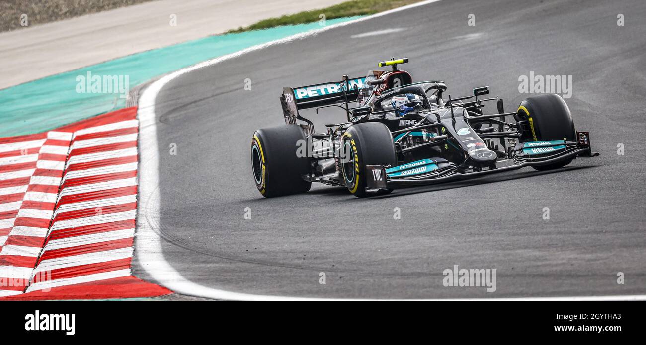 77 BOTTAS Valtteri (fin), Mercedes AMG F1 GP W12 E Performance, action during the Formula 1 Rolex Turkish Grand Prix 2021, 16th round of the 2021 FIA Formula One World Championship from October 8 to 10, 2021 on the Istanbul Park, in Tuzla, Turkey - Photo: Francois Flamand/DPPI/LiveMedia Stock Photo