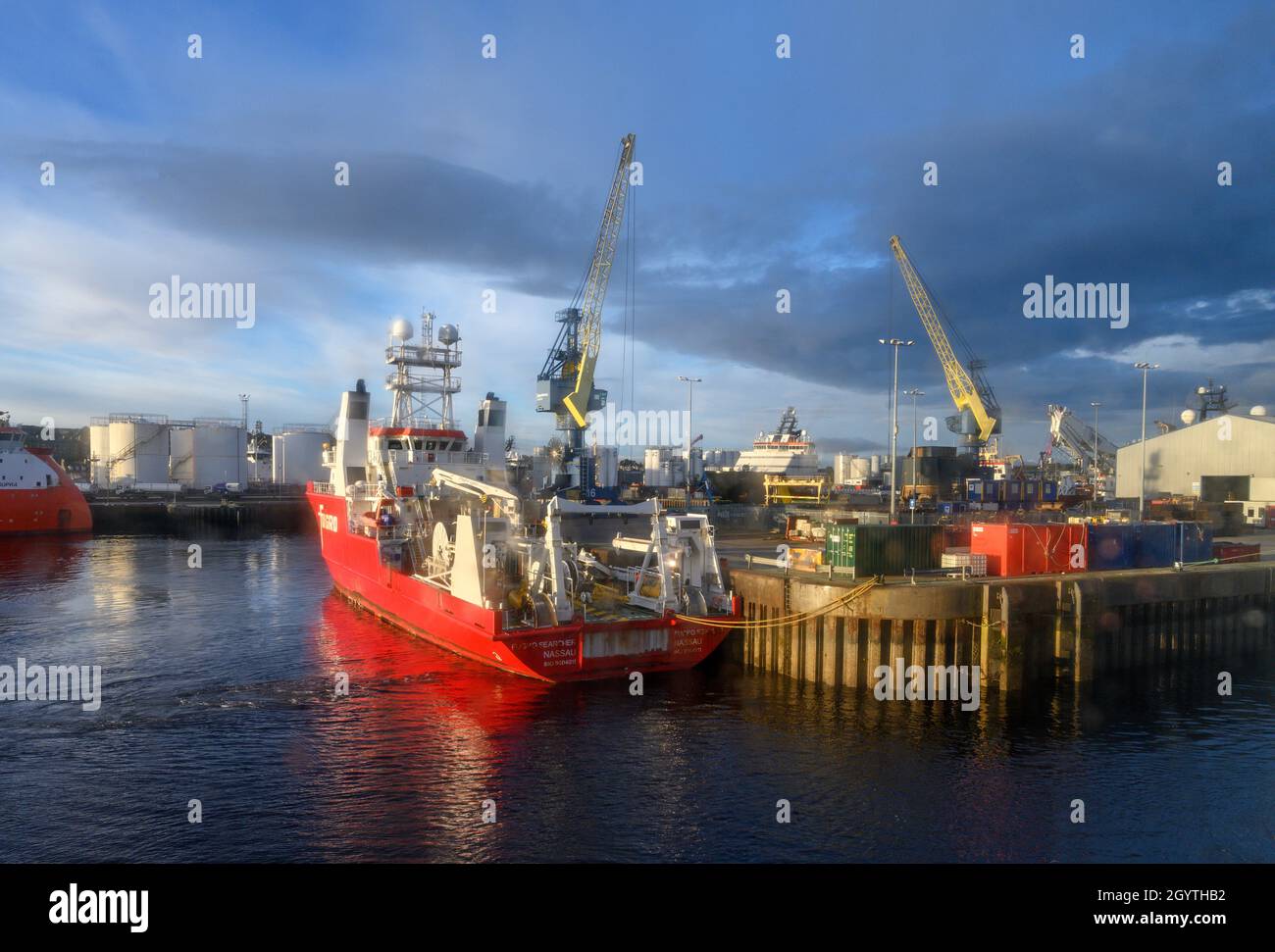 Ships in Aberdeen harbour in the early morning, Aberdeen, Scotland, UK Stock Photo