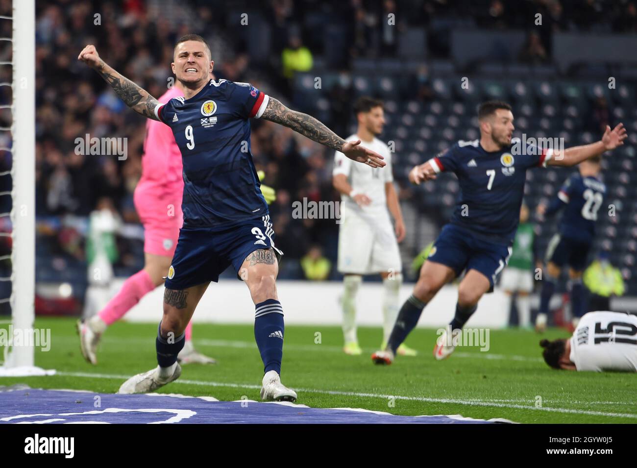 Glasgow, Scotland, 9th October 2021. Lyndon Dykes of Scotland equalises  during the FIFA World Cup qualifiers match at Hampden Park, Glasgow. Picture credit should read: Neil Hanna / Sportimage Stock Photo