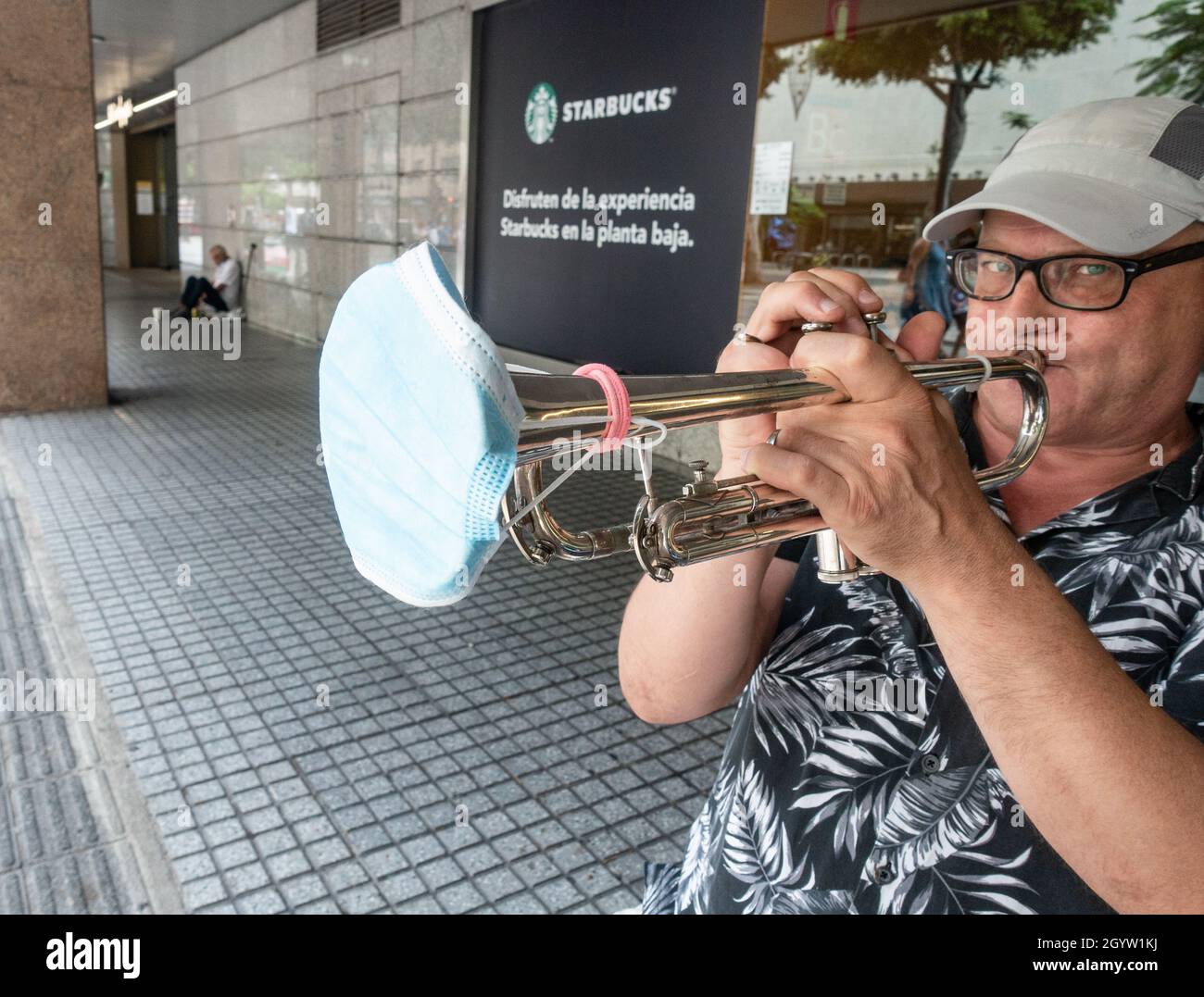 Funny trumpet hi-res stock photography and images - Alamy Funny trumpet hi-res stock photography and images - Alamy