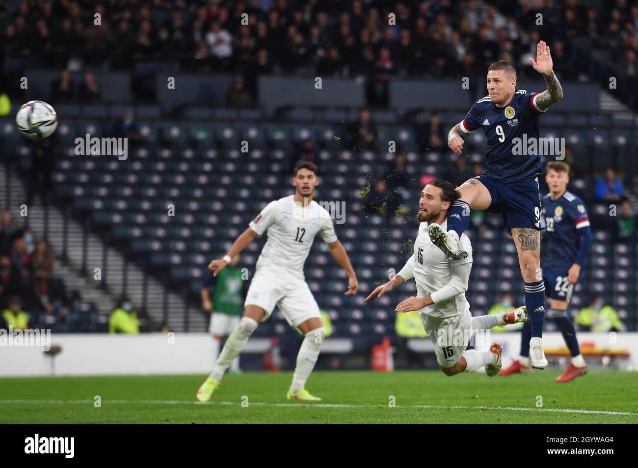 Glasgow, Scotland, 9th October 2021. Lyndon Dykes of Scotland equalises  during the FIFA World Cup qualifiers match at Hampden Park, Glasgow. Picture credit should read: Neil Hanna / Sportimage Stock Photo